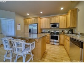Building Photo - 111 Coho Ter