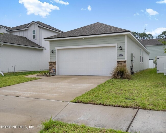 Building Photo - 14757 Cashew Ave