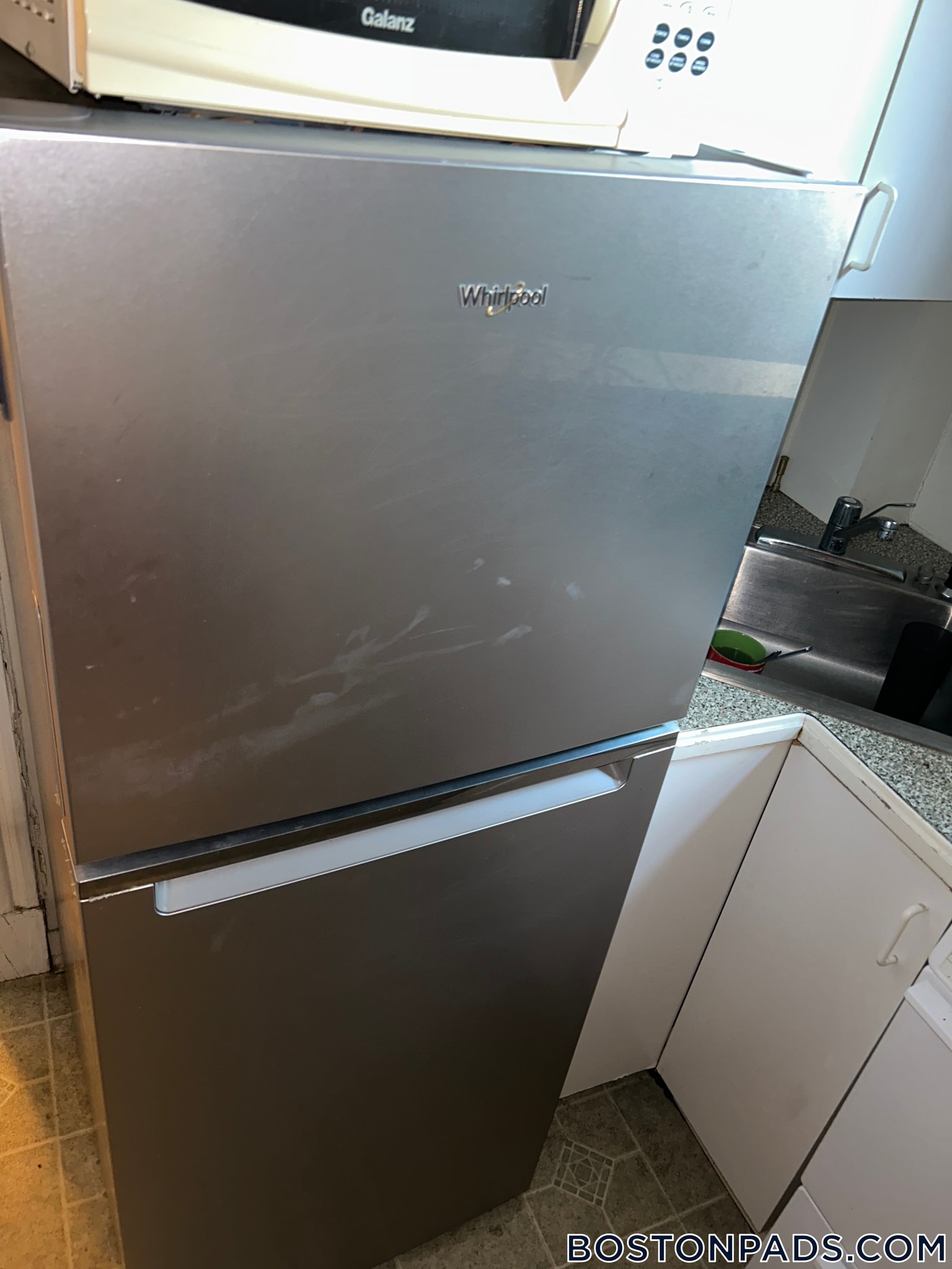 Building Photo - 211 Park Dr