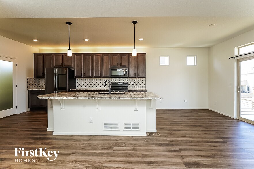 Building Photo - 10073 Yampa Ct