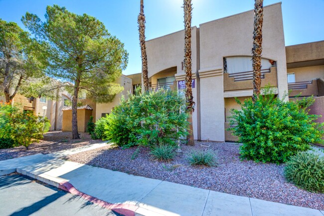 Building Photo - SUNSET BAY CONDO Two bed/ Two bath condo l...