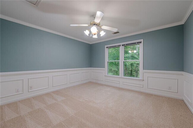 Building Photo - 461 Braidwood Walk NW