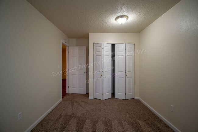 Building Photo - 2147 27th Ave Ct