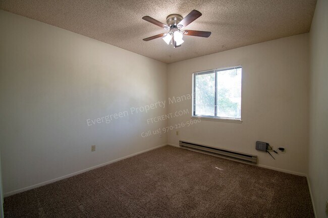 Building Photo - 3950 Manhattan Ave