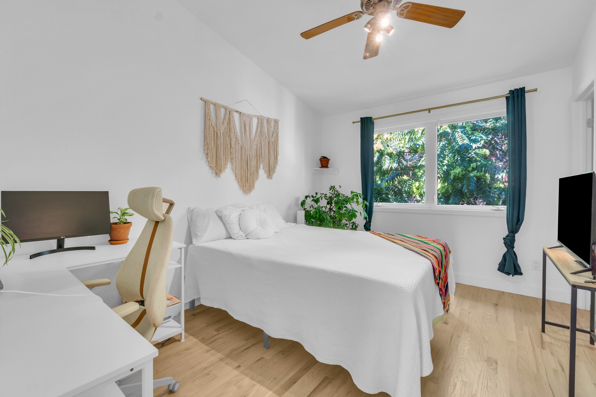 Bedroom 2 - 1619 N Franklin St