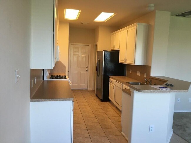 Building Photo - 25311 Calderstone Ct