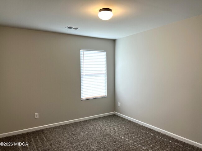 Building Photo - 147 Goodall Woods Dr