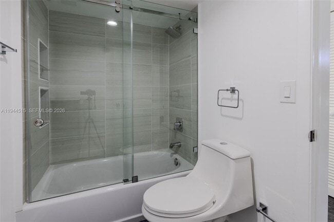 Building Photo - 3920 NE 168th St