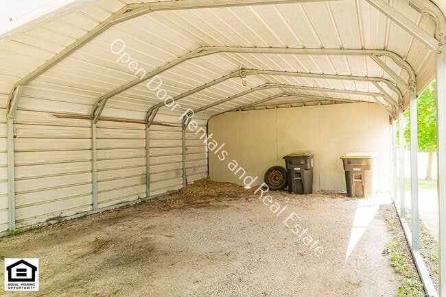 Building Photo - 5121 Ardmore Ave