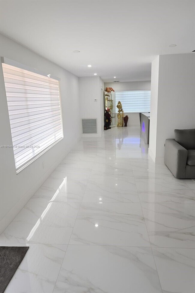 Building Photo - 9313 NW 24th Pl