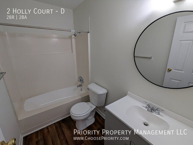 Building Photo - 2 Holly Ct