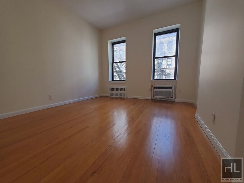 Building Photo - East 91st Street