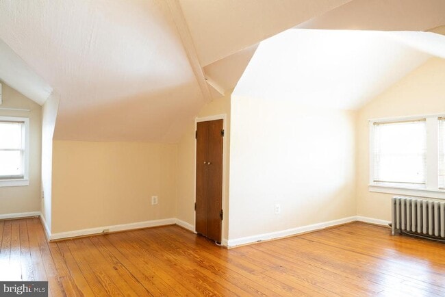 Building Photo - 804 20th St S