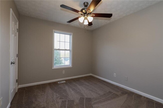 Building Photo - 4685 Turning Leaf Dr