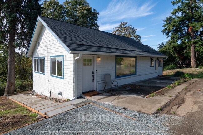 Building Photo - 6850 S 133rd St