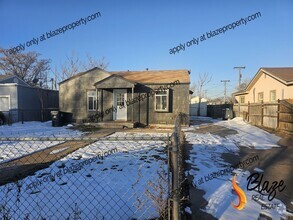 Building Photo - This freshly painted 3-bedroom, 1-bathroom...