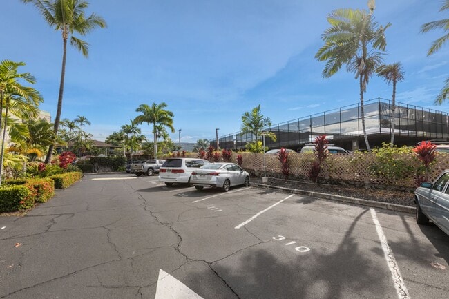 Building Photo - 1 Bedroom Furnished Condo on Alii Drive