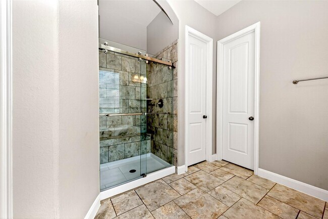 Building Photo - 14 S Sawbridge Cir