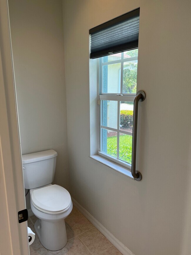 Building Photo - 8607 46th Ave Cir W