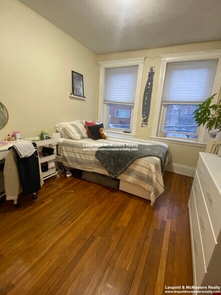 Primary Photo - 38 Gardner St
