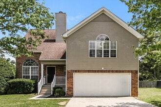 Building Photo - 207 Fairfield Dr
