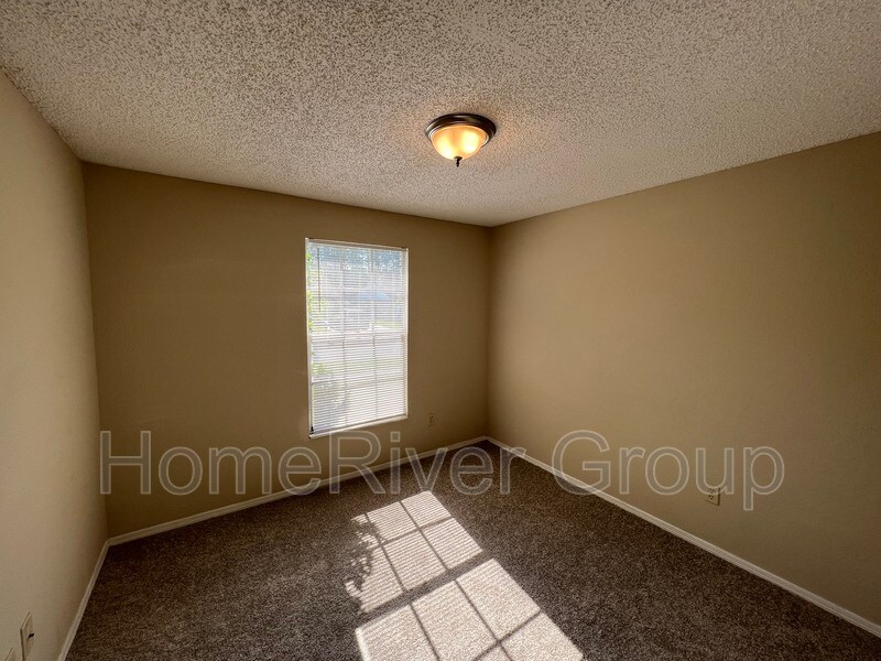 Building Photo - 2593 Spring Lake Rd W