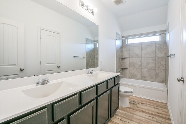 Building Photo - 18825 Amaro Hills Dr