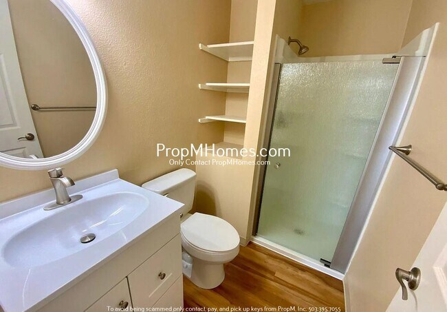 Building Photo - Charmingly Updated Three Bedroom Home in South Hillsboro!