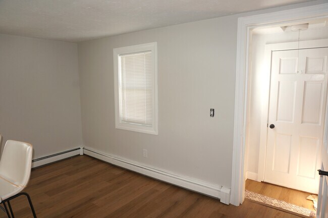 Building Photo - 301 Concord Rd