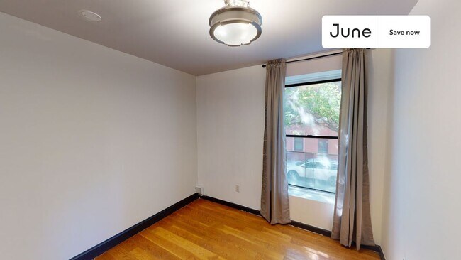 Building Photo - 161 W 120th St