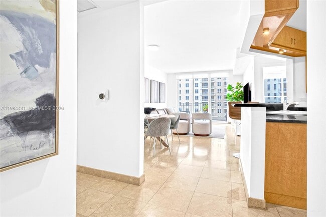 Building Photo - 801 Brickell Key Blvd
