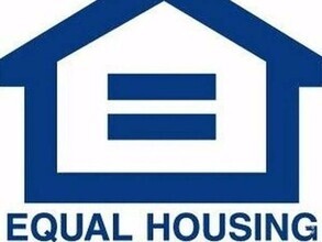 Building Photo - SPACIOUS 2 BEDROOM AND 1 BATH HOUSE W/ LAR...