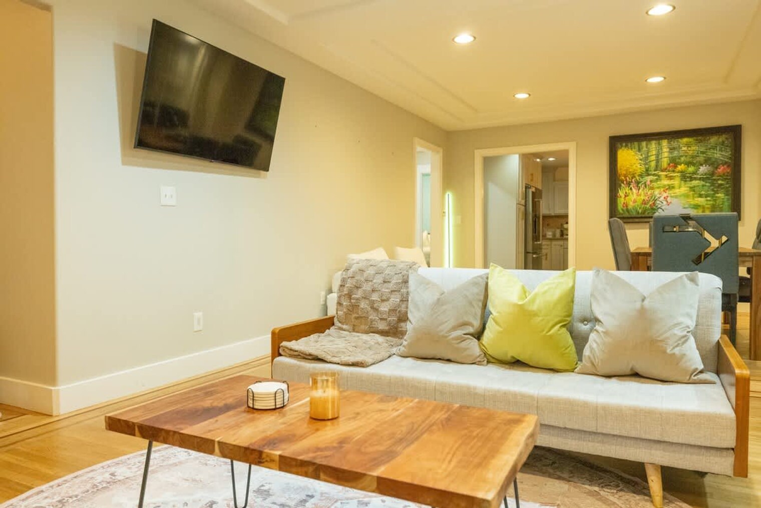 Building Photo - 3920 Ardley Ave