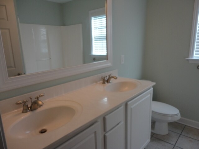 Building Photo - 5818 Chesridge Ln