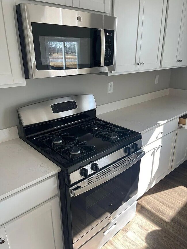 Building Photo - 17195 Seaboard Pl