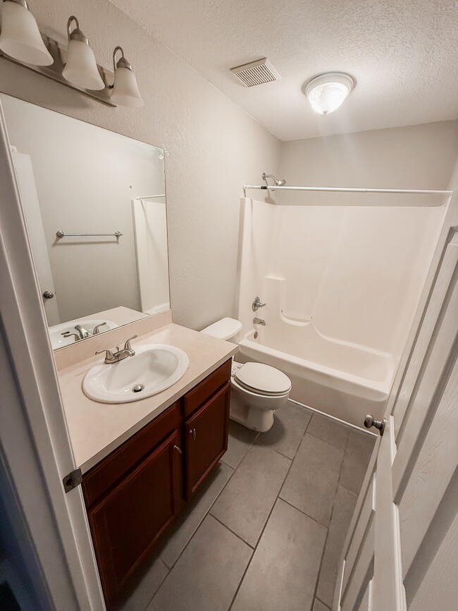 Building Photo - 28 W F Magers Rd