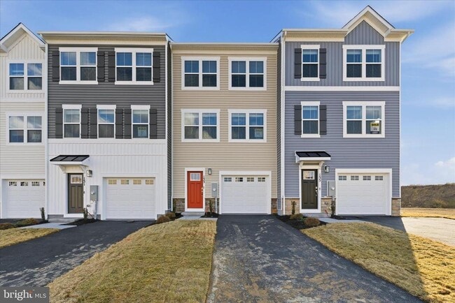 Building Photo - 133 Lakota St