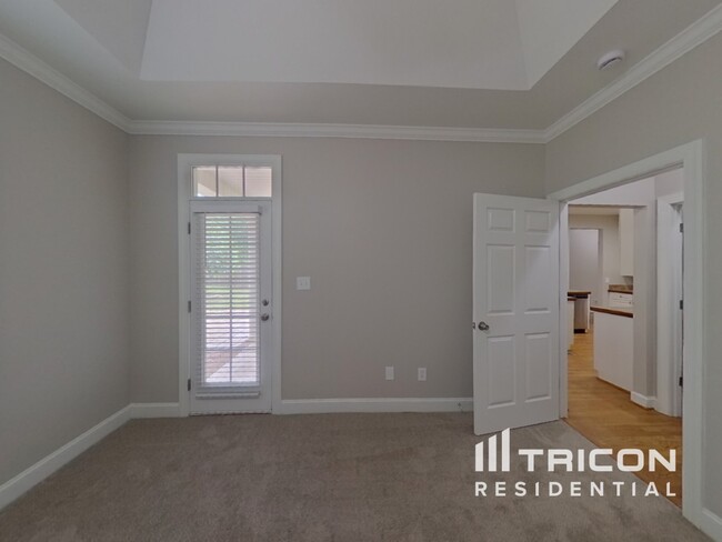 Building Photo - 8721 Magnolia Estates Dr