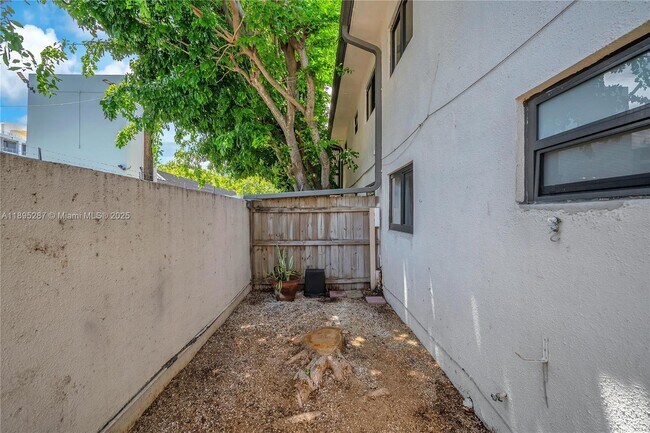 Building Photo - 3265 Virginia St