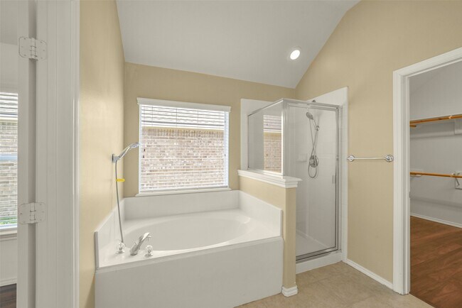 Building Photo - 1414 Phoenician Dr