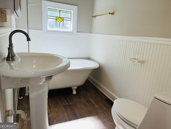 Building Photo - 4665 Orchid Dr