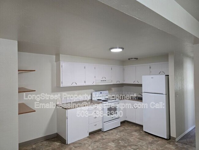 Building Photo - 355 SW 10th St