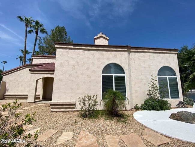 Building Photo - 1406 W Lake Mirage Ct