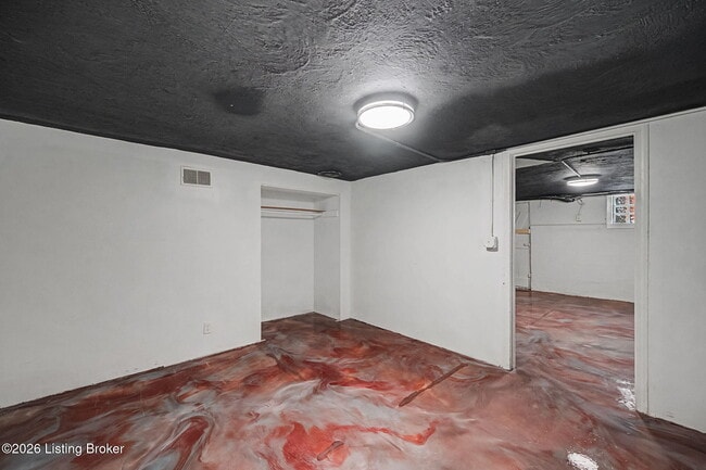 Building Photo - 3 Eutropia Ct