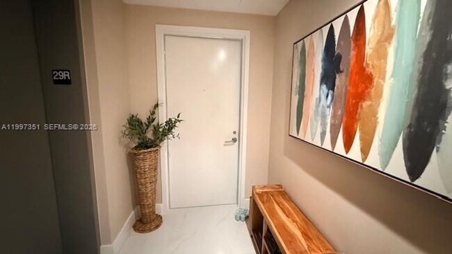 Building Photo - 460 NE 28th St