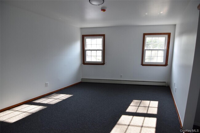 Building Photo - 24-28-28 95th St