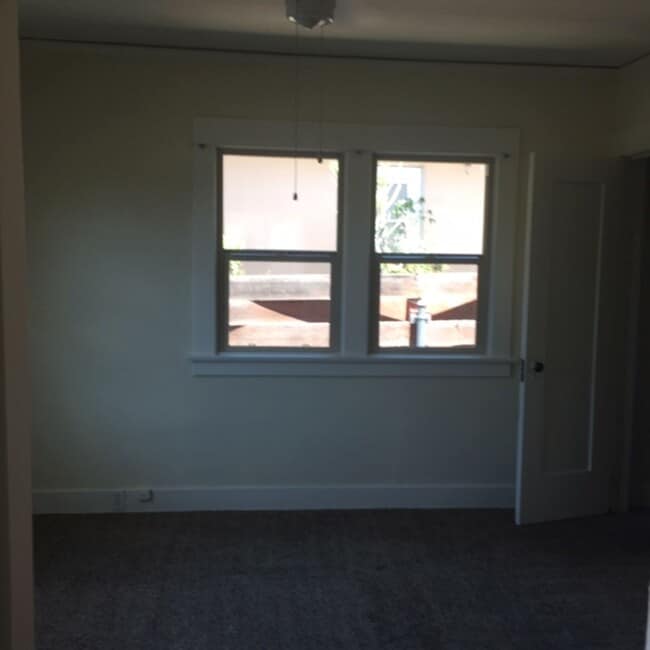 Building Photo - 3685 Arizona St