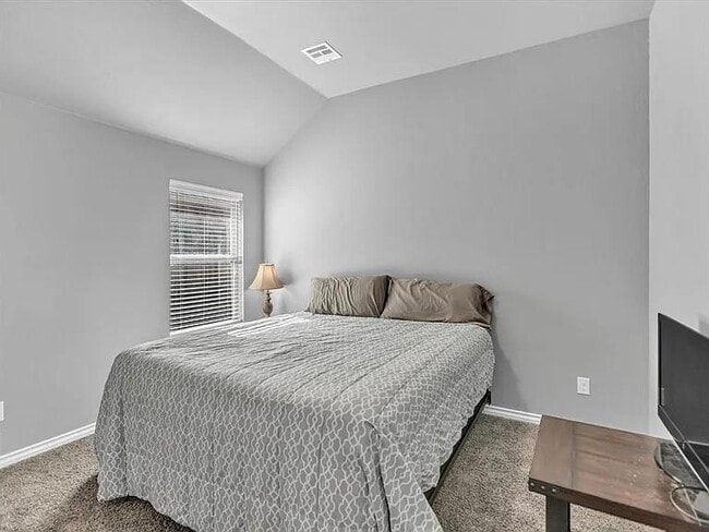 Building Photo - 8913 Stacy Lynn Ln