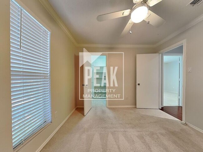 Building Photo - $2,600! Beautiful 3 Bed, 2 Bath home in Desirable Plano! Tour today!