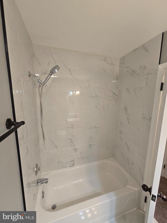 Building Photo - 36 Gatehouse Ln